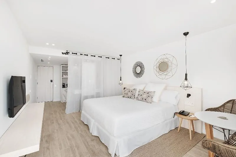 ***** Hotell Apartamentos Paradise Beach (Adults Only) Portinatx Spanien