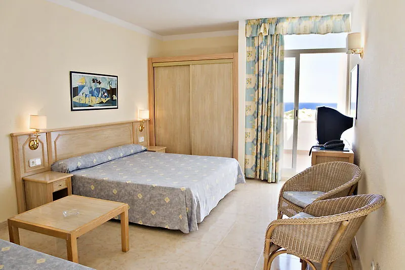 Apartamentos Paradise Beach (Adults Only) Portinatx Hotel