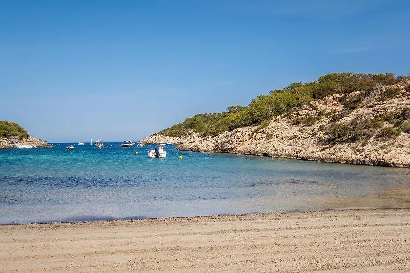 Hotel Apartamentos Paradise Beach (Adults Only) Portinatx