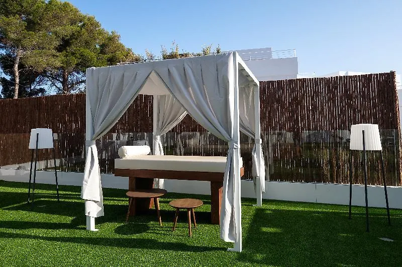 Apartamentos Paradise Beach (Adults Only) Portinatx Spain